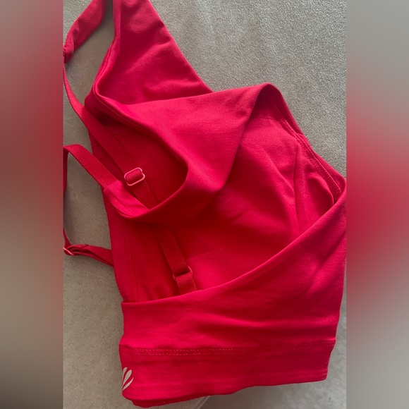 High Neck, Firetruck Red, Cross Back Sports Bra. - Picture 3 of 4